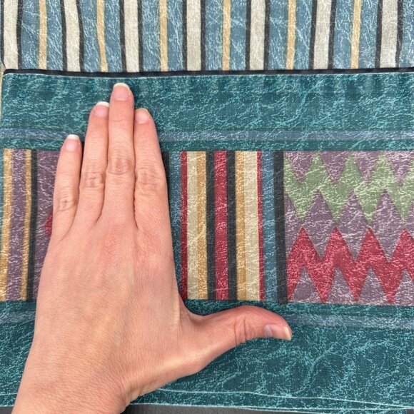 Vintage King Pillowcases 1990s Set Of Two JCPenney USA Tribal Green Stripe Retro - Picture 5 of 7